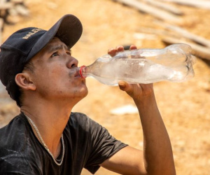 Nghệ An nóng 44,2 độ C, xô đổ kỷ lục nhiệt độ cao nhất Việt Nam trước đó 1 ngày