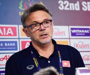Thắng U22 Malaysia, HLV Troussier tuyên bố không ngại đội nào ở bán kết
