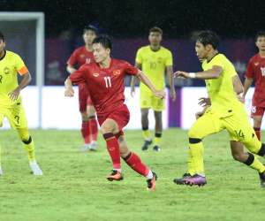Thắng U22 Malaysia, U22 Việt Nam vào bán kết SEA Games