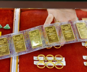 Vàng SJC cứ mua là lỗ?