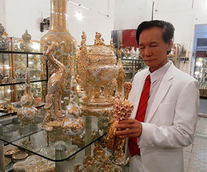 Cuộc đời ly kỳ như phim của đại gia Việt từng 4 lần ngồi tù: Từ thầy giáo nghèo trở thành ông trùm đồ cổ, sở hữu tới 3 tấn vàng
