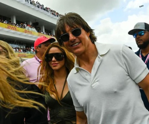 Tom Cruise đang theo đuổi Shakira
