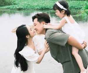 Khoe clip con gái, Nhã Phương vô tình để lộ giới tính nhóc tỳ thứ hai, còn có tên đặc biệt?