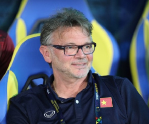 HLV Troussier: 'Hai trận sắp tới, U22 Việt Nam chỉ có 17 cầu thủ'