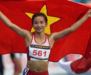 Nguyễn Thị Oanh đi vào lịch sử với cú 'poker' HCV tại SEA Games 32
