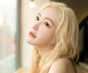 Thông tin mới nhất vụ Elly Trần bị chồng Tây giành quyền nuôi con