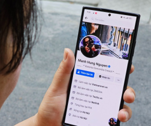 Facebook lỗi tự thêm tích xanh cho người dùng Việt