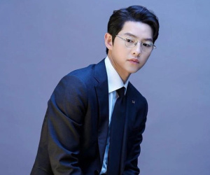 Song Joong Ki tắt tính năng gắn thẻ, tránh bị lôi vào cuộc bàn luận với 'tình cũ' Song Hye Kyo