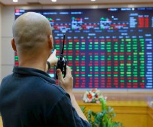 Những cổ phiếu 'nổi sóng' một thời đồng loạt vào diện hạn chế giao dịch