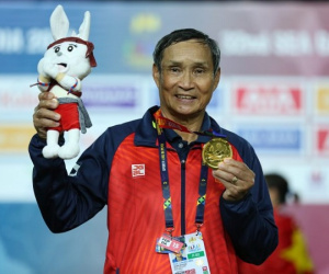Cùng tuyển nữ Việt Nam lập kỷ lục 4 lần liên tiếp vô địch SEA Games, HLV Mai Đức Chung nhận vinh dự lớn