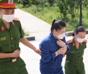 An ninh thắt chặt trong ngày cựu Đại úy Lê Thị Hiền hầu tòa
