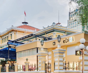 Vì sao cửa hàng Apple của tỷ phú Johnathan Hạnh Nguyễn suy tàn?