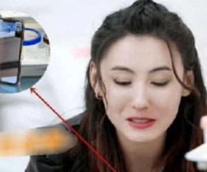 Gọi điện cho Tạ Đình Phong hỏi tiền trợ cấp nhưng quên tắt loa ngoài, Trương Bá Chi để lộ tình trạng chồng cũ