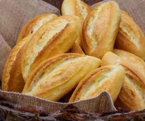 Bánh mỳ tốt cho sức khỏe nhưng không phải ai cũng được ăn nhiều