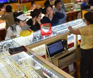Giá vàng hôm nay 20-5: Bất ngờ tăng dựng đứng
