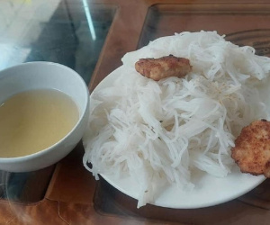 Tranh cãi suất bún chả 35 ngàn đồng có 2 cái chả ở Sầm Sơn