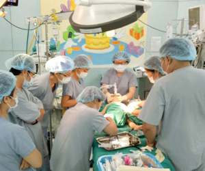 Vụ tạm hoãn ghép gan cho trẻ ở TP.HCM: Bệnh viện nhận trách nhiệm