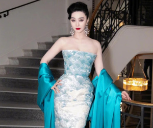 Nhan sắc nét căng, thần thái đẹp rụng rời của Phạm Băng Băng khi đứng cạnh vợ tài tử 'Fast and Furious'
