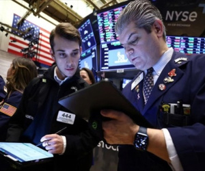 Phố Wall kết tuần 'rực rỡ', Nasdaq Composite kéo dài chuỗi tăng 5 tuần