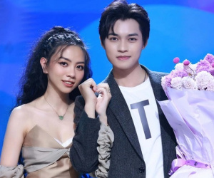Quản lý showroom ô tô đang tìm hiểu cháu ngoại PGS Văn Như Cương: 'Mình không thấy áp lực'