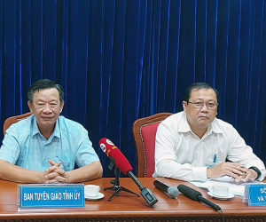 Cà Mau họp báo làm rõ đoạn clip được cho là phó chủ tịch huyện 'mặc cả' với nhà thầu