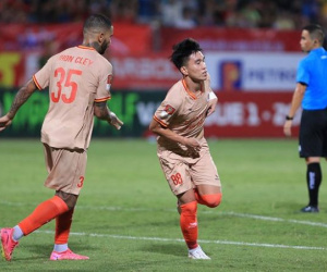VPF thuê trọng tài ngoại thổi còi trận đấu có CLB Công An Hà Nội