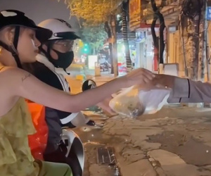 Hotgirl Xoài Non gây tranh cãi khi làm thiện nguyện, netizen: 'Của cho không bằng cách cho!'