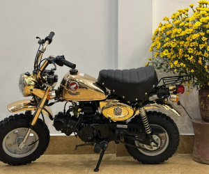 Honda Monkey 1996 mạ vàng chưa từng đổ xăng rao bán giá 300 triệu