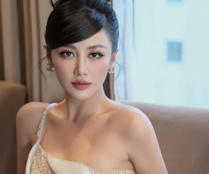 Văn Mai Hương thăng hạng nhan sắc trong loạt ảnh mới, netizen soi ra chi tiết kéo ảnh 'quá tay'