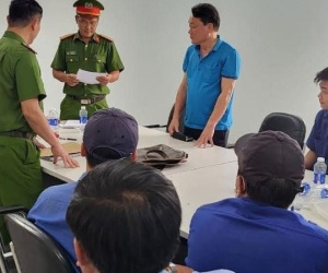 Bắt Giám đốc, Phó giám đốc Trung tâm Đăng kiểm xe cơ giới 81-05D