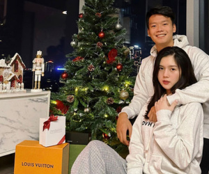 Hậu sinh con, vợ hot girl cầu thủ Thành Chung ngày càng quyến rũ