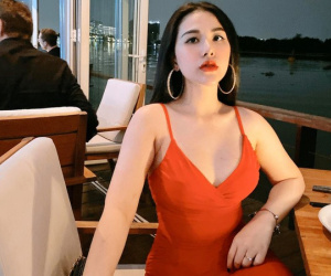 Hai cô giáo nổi tiếng vì mặc đẹp khi rời bục giảng