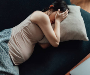 Bụng bầu vượt mặt, chị gái tôi vẫn đòi ly hôn chồng