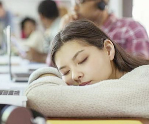 Thói quen xấu khi ngủ trưa rút ngắn tuổi thọ