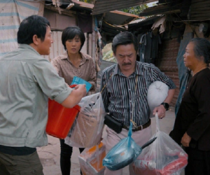 Cuộc đời vẫn đẹp sao tập 28: Luyến quyết nuôi mẹ chồng cũ, Nghĩa lập tức chia tay đòi quà