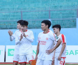 Trung vệ Bùi Tiến Dũng bị rách mí mắt, không thi đấu trận thứ 3 liên tiếp