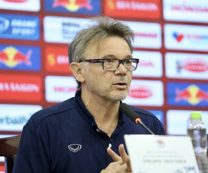Ông Troussier và bài toán cầu thủ Việt kiều
