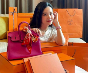 Midu khoe clip tậu hàng loạt chiếc túi hiệu đắt đỏ, chứng minh độ giàu có 'không phải dạng vừa'