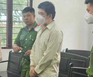 Án tù cho người cha xâm hại con gái