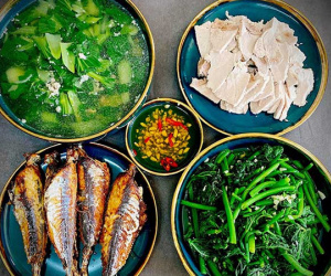 Cơm-rau-thịt cá: Nên ăn gì trước trong mỗi bữa? Tưởng đơn giản mà nhiều người làm sai