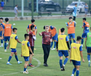 HLV Troussier tạo ranh giới dễ phá vỡ giữa U23 và tuyển Việt Nam