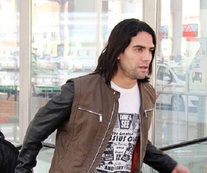 Radamel Falcao đến Malaysia chờ chốt hợp đồng