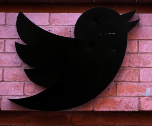 Twitter tính ‘xù nợ’ Google
