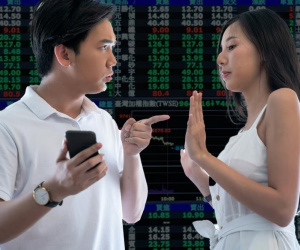 Người đàn ông trắng tay vì bị bạn gái lấy hết tiền tiết kiệm đầu tư chứng khoán, cô gái nói một câu khiến dân tình phẫn nộ