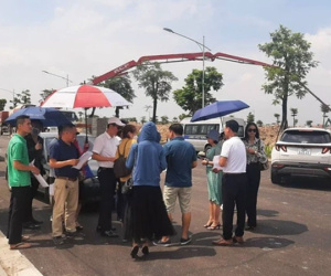 Hết thời 'quần là áo lượt'', môi giới bất động sản 'giải nghệ' về quê làm công nhân: Ô tô trước kia đón đưa khách xem đất nay cũng phải bán trả nợ