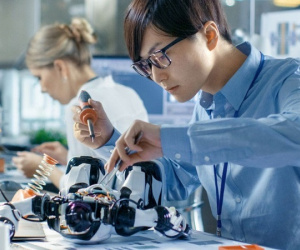 Mỹ kiểm soát trí tuệ nhân tạo (AI) như thế nào?