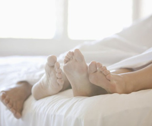 Phát hiện sự thật gây sốc về người vợ mới cưới sau khi khó 'quan hệ thân mật'