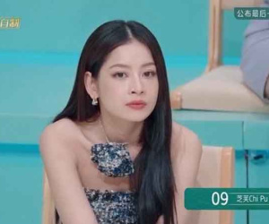 Vì sao Chi Pu lại thẫn thờ chứ không vui mừng dù lọt Top 10 sau công diễn 3?