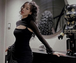 Hot girl Helen Thanh Thảo - Nàng WAGs xinh đẹp của trung vệ tuyển Việt Nam