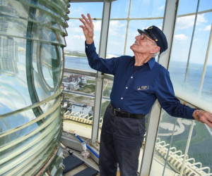 Trò chơi quen thuộc giúp cụ ông 95 tuổi vẫn đủ minh mẫn để đi làm